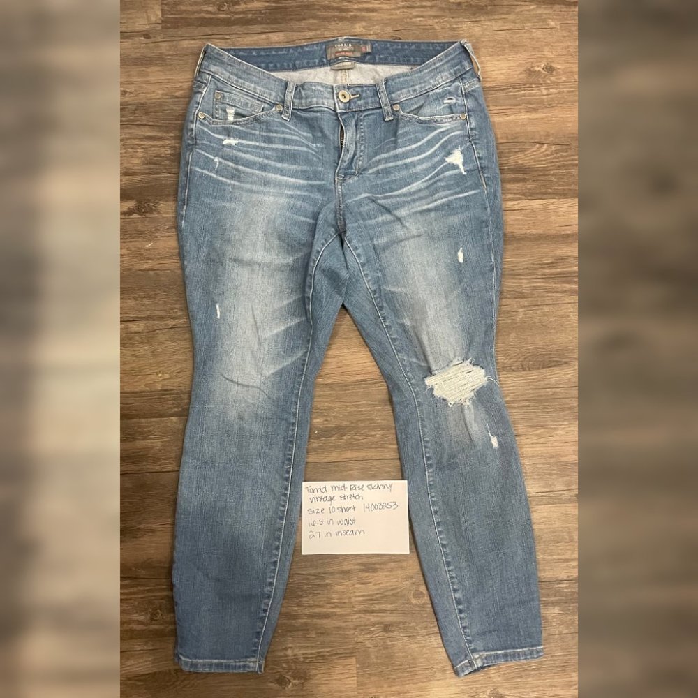 Torrid Mid-Rise Skinny Vintage Stretch
